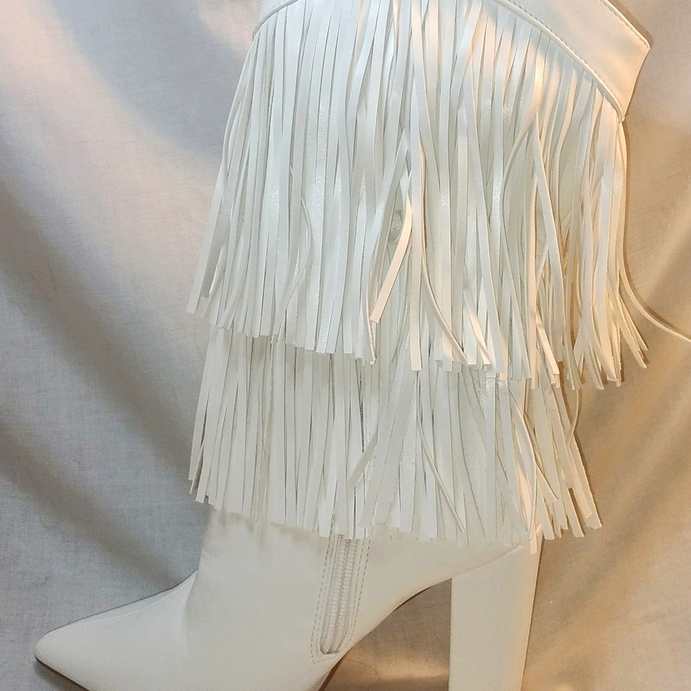 Liliana Fringed White Leather Cowgirl Boots Brand New With Tags No Box. Size 5.5 - Picture 3 of 12